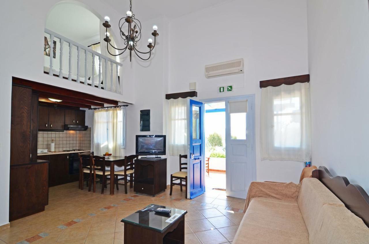 Nikos Sea View Apartments Adamantas  Exterior photo